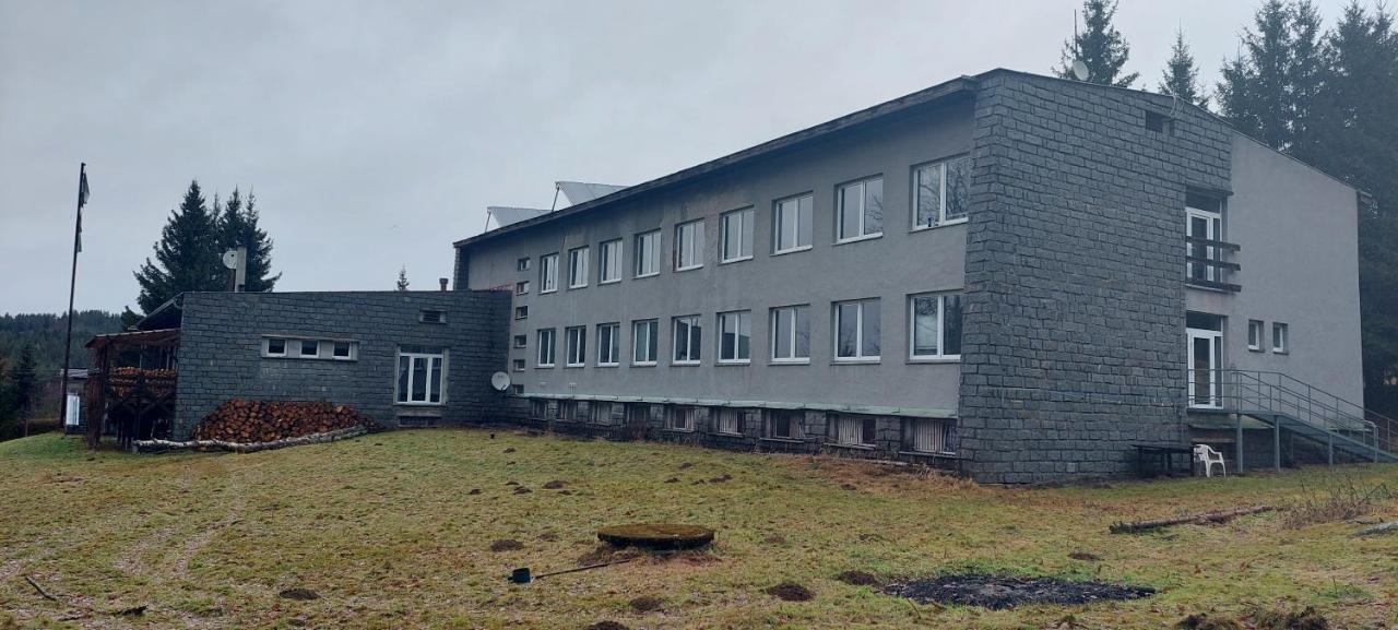 Apartman Novohradky 22 Benesov nad Cernou 外观 照片